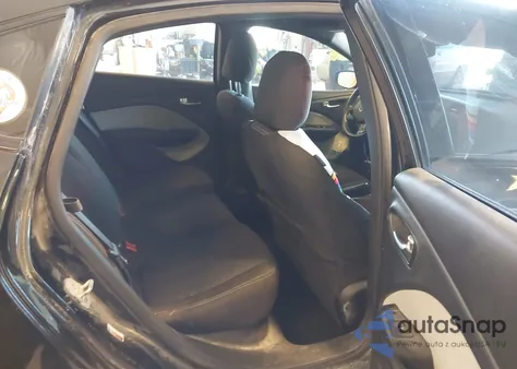 2015 Dodge Dart Sxt z USA, uszkodzony, nr VIN 1C3CDFBB1FD102030